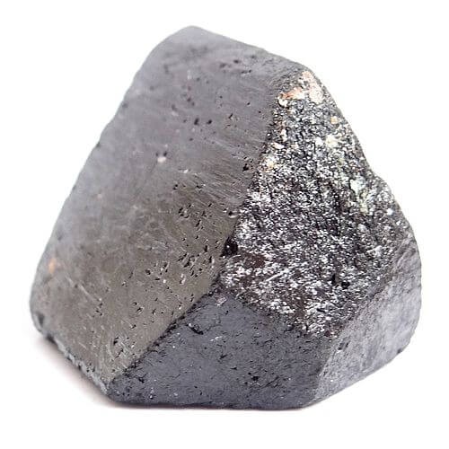 naturalny czarny turmalin.jpg
