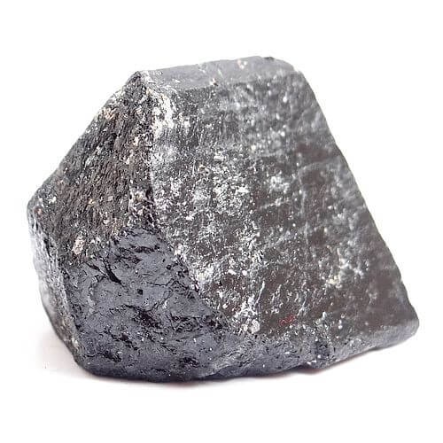 naturalny czarny turmalin.jpg