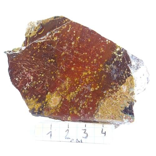 heliotrop oszlifowany kamień.jpg