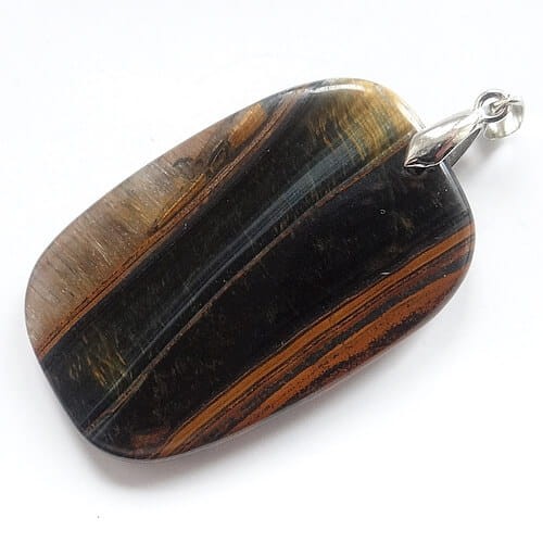 wisiorek z kamieniem sokole oko.jpg