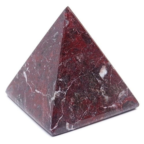 piramida z naturalnego kamienia.jpg