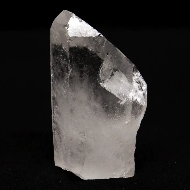 naturalny kryształ górski.webp
