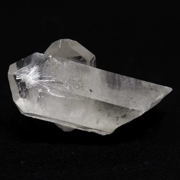 naturalny kryształ górski.webp