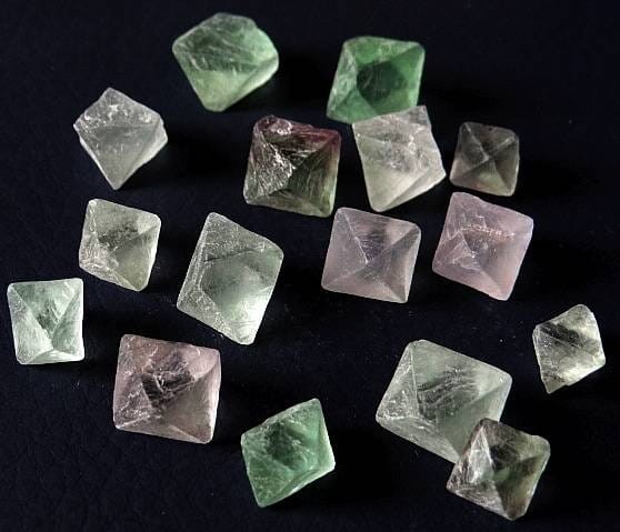 fluoryt minerał.jpg
