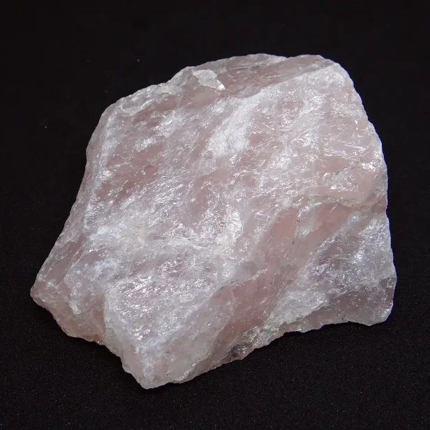 naturalny kwarc różowy.webp
