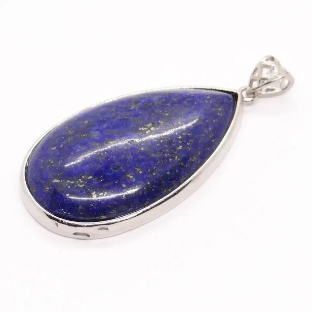 lapis lazuli wisiorek z kamieniem.webp