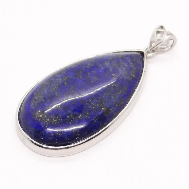 wisiorek lapis lazuli.webp