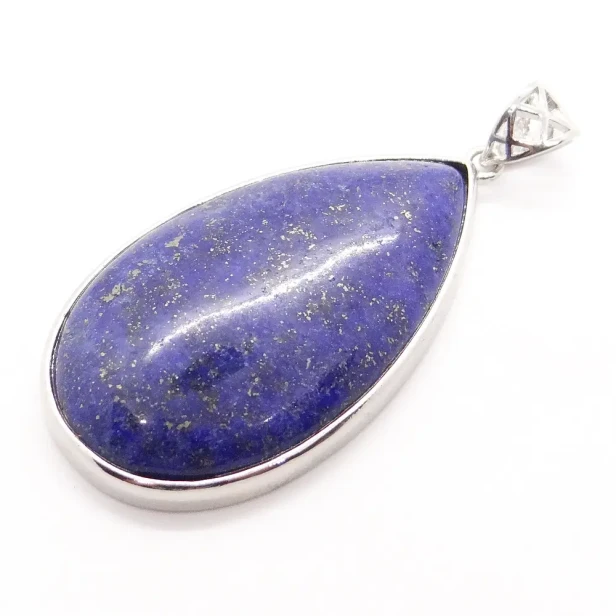 lapis lazuli wisiorek z kamieniem.webp