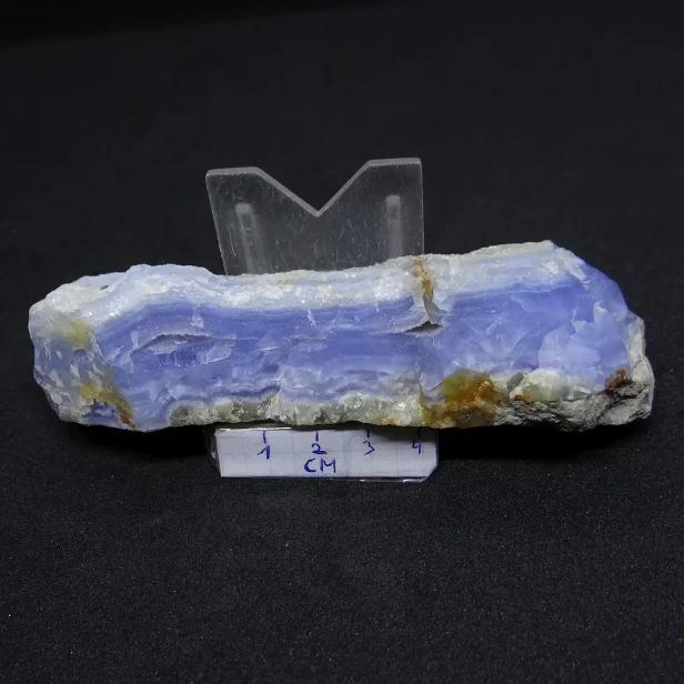 naturalny chalcedon niebieski agat z Malawi.webp