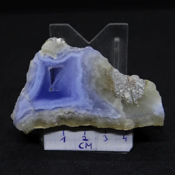 chalcedon niebieski (błękitny) z geodą.webp