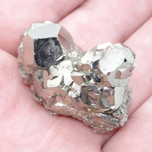 naturalny piryt.webp