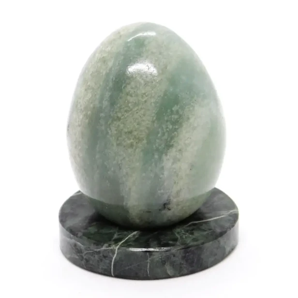 dekoracyjne jajko z kamienia awenturyn.webp