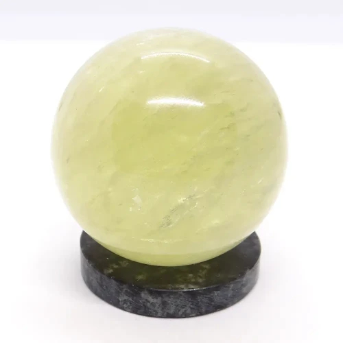 cytryn kula z kamienia.webp