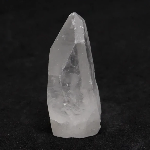 naturalny kryształ górski.webp