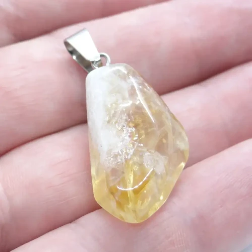 cytryn wisiorek z kamieniem.webp