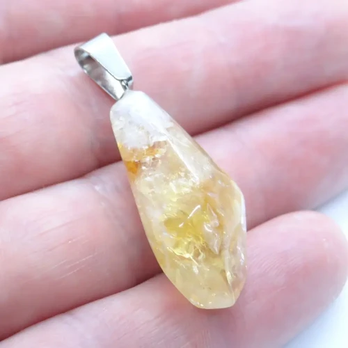 cytryn wisiorek.webp