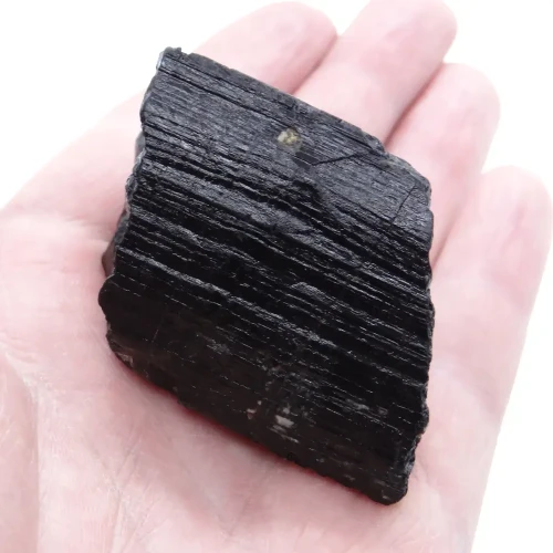 czarny turmalin.webp