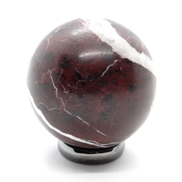 kula z kamienia cherry.webp