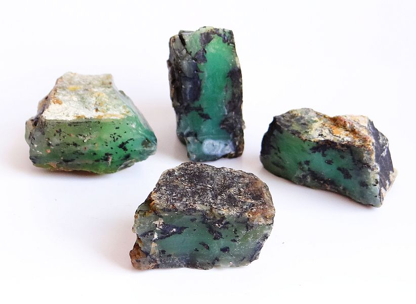 opal zielony kamień